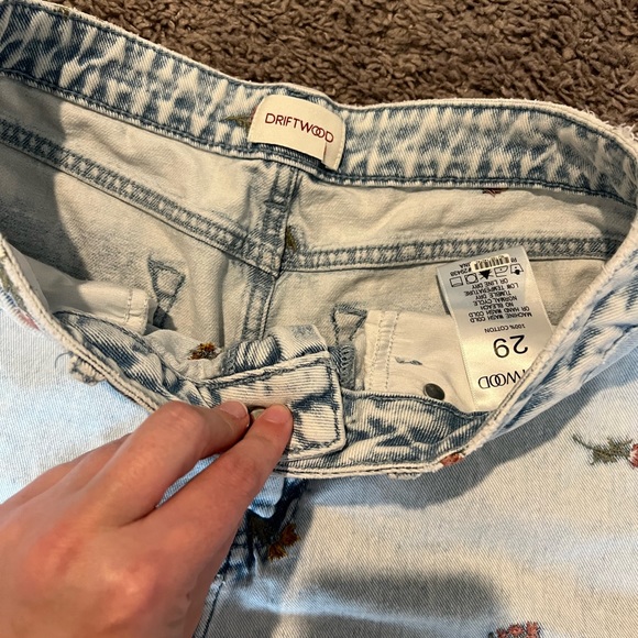 DRIFTWOOD | Floral Embroidered Gaucho Wide Leg Jeans - Picture 4 of 11